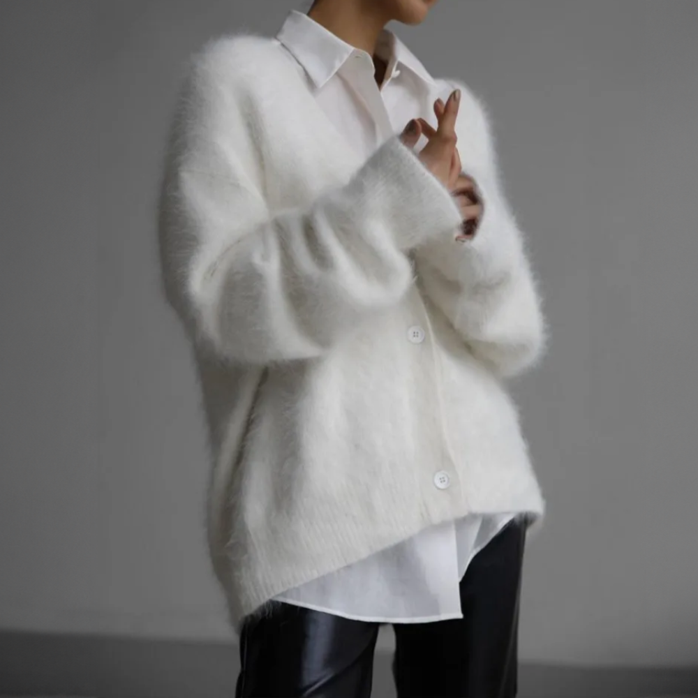 Veelzijdig dames gilet van kasjmier in verschillende kleurvarianten, perfect voor uw garderobe.