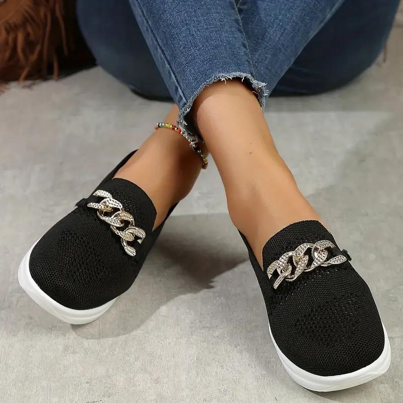 Dames loafer schoenen in beige, klassiek ontwerp met antislipzolen, ideaal voor formele en casual gelegenheden.