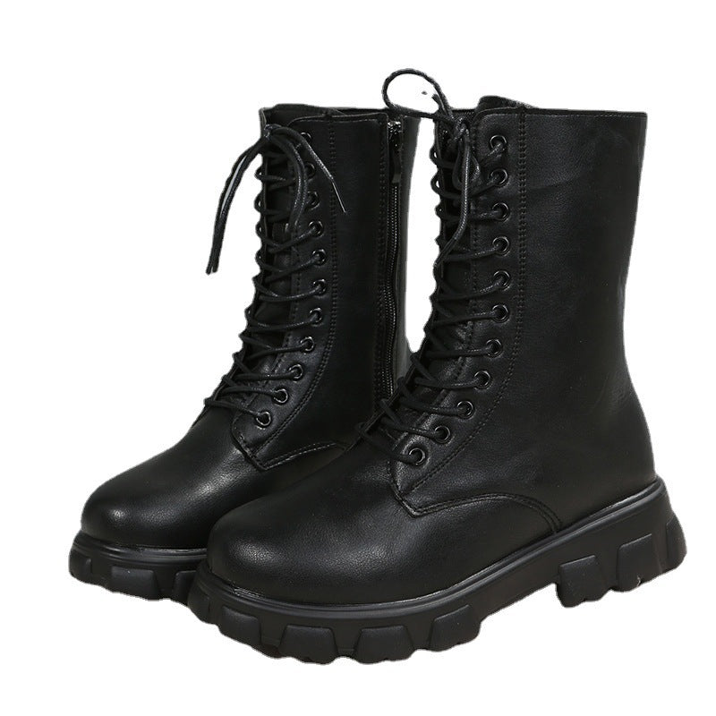 Zwarte dames veterschoenen, robuust met plateauzool en ritssluiting, stijlvol en veelzijdig inzetbaar.