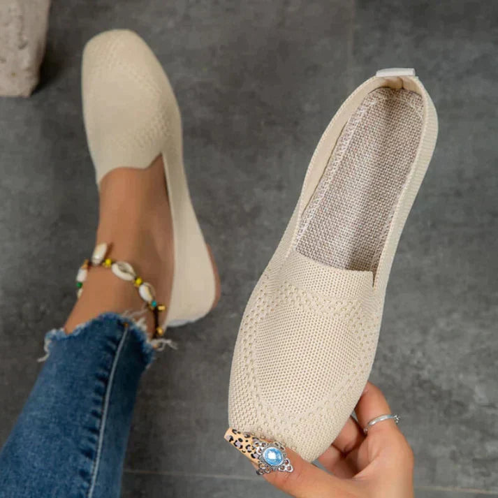 Dames Slipper in Beige, comfortabel orthopedisch design, elegant en veelzijdig met hoogwaardige vulling.