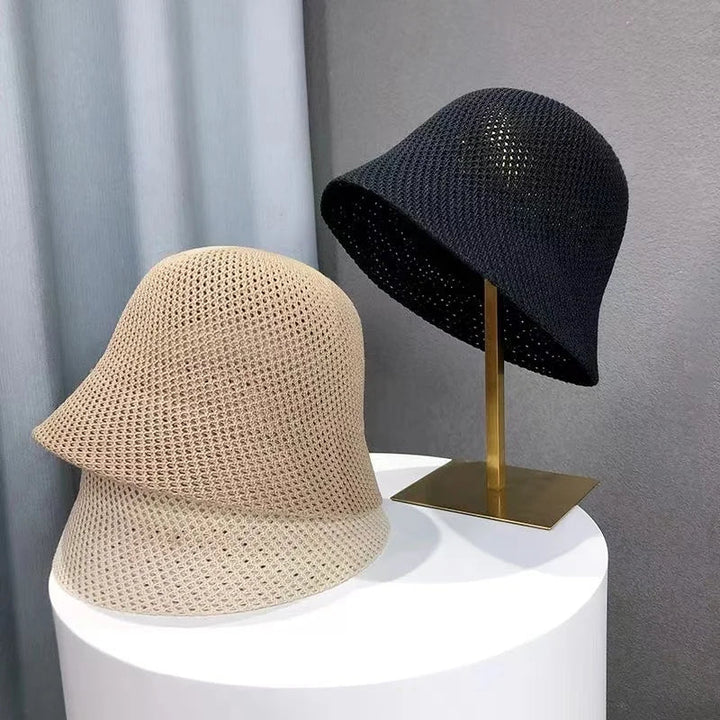 Dames elegante zonnehoed, ademend, met brede rand voor UV-bescherming, opengewerkt design, ideaal voor zonnige dagen.