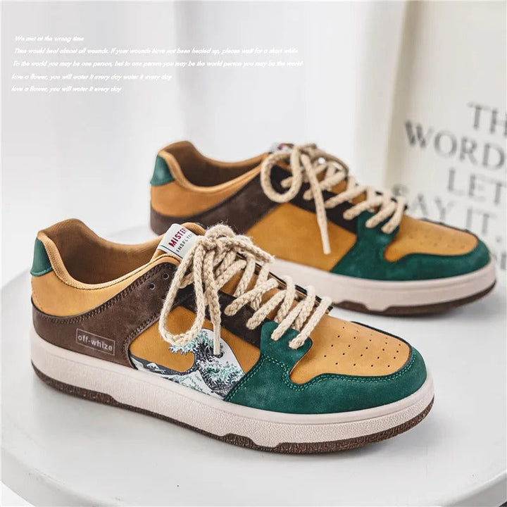 Heren en dames sneakers met een blauw golfpatroon, ideaal voor sportieve activiteiten en stijlvolle dagelijkse looks.