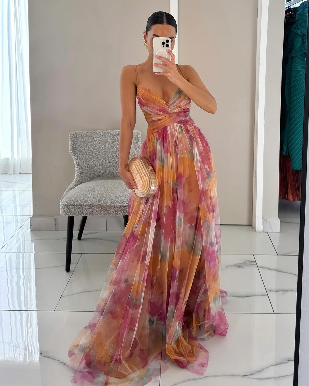 Dames bloemen maxi-jurk met spaghetti bandjes, perfect voor zomerse dagen.