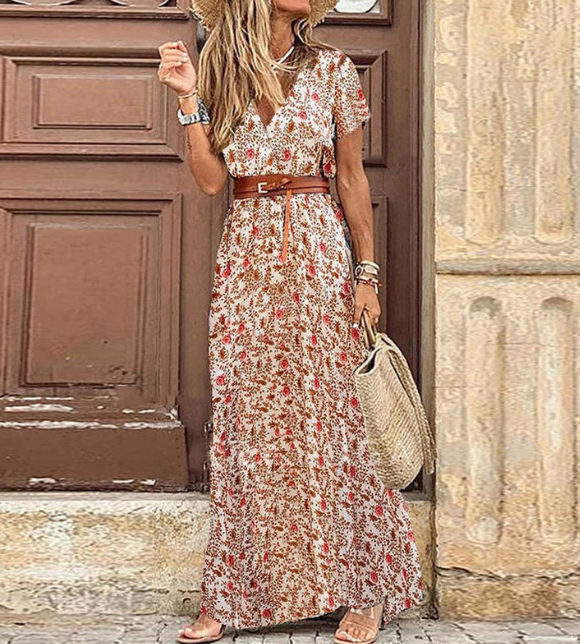 Trendy dames maxi jurk in boho stijl, met V-hals en korte mouwen, ideaal voor de zomer.
