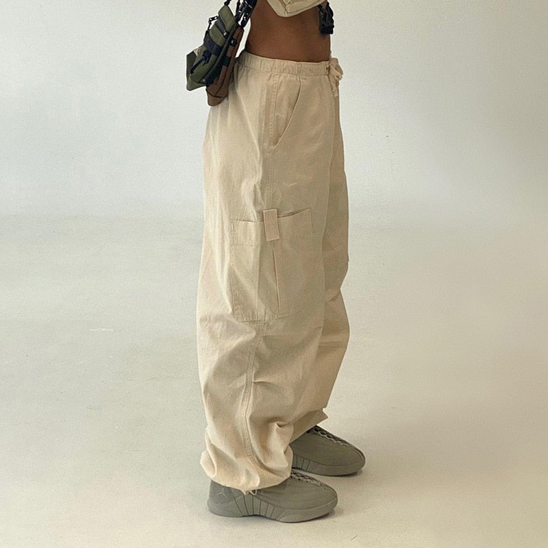 Casual cargobroek voor dames, wijd model en super comfortabel.