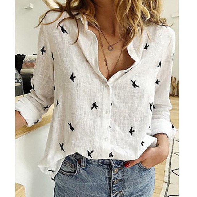 Blouse Chloë met vogelprint, stijlvolle dames top, comfortabel en ademend voor de zomer.