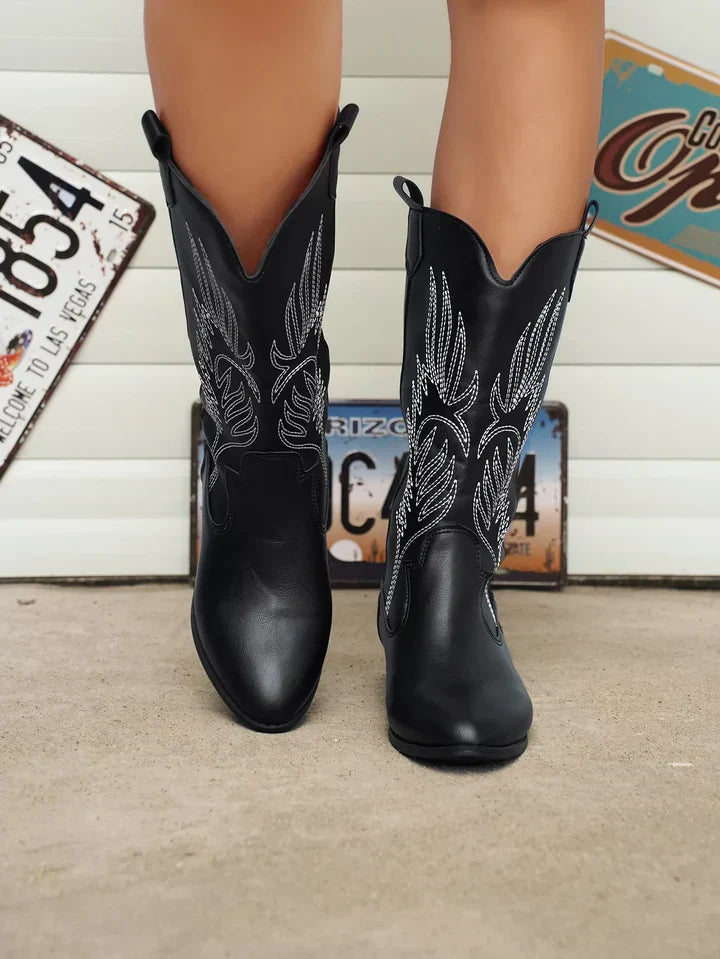 Stijlvolle Clara dames western laarzen van PU-leer. Modieus enkellaarsje met zachte voering voor elke outfit.