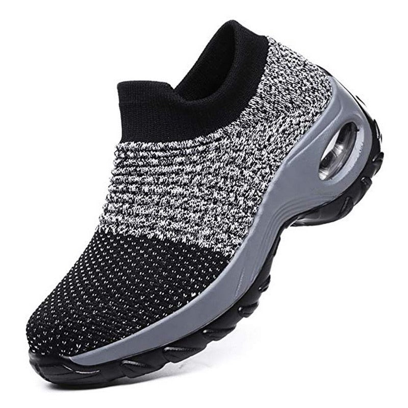 Stijlvolle Emmie damessneakers, perfect voor casual outfits. Ademend comfort en orthopedische zool.