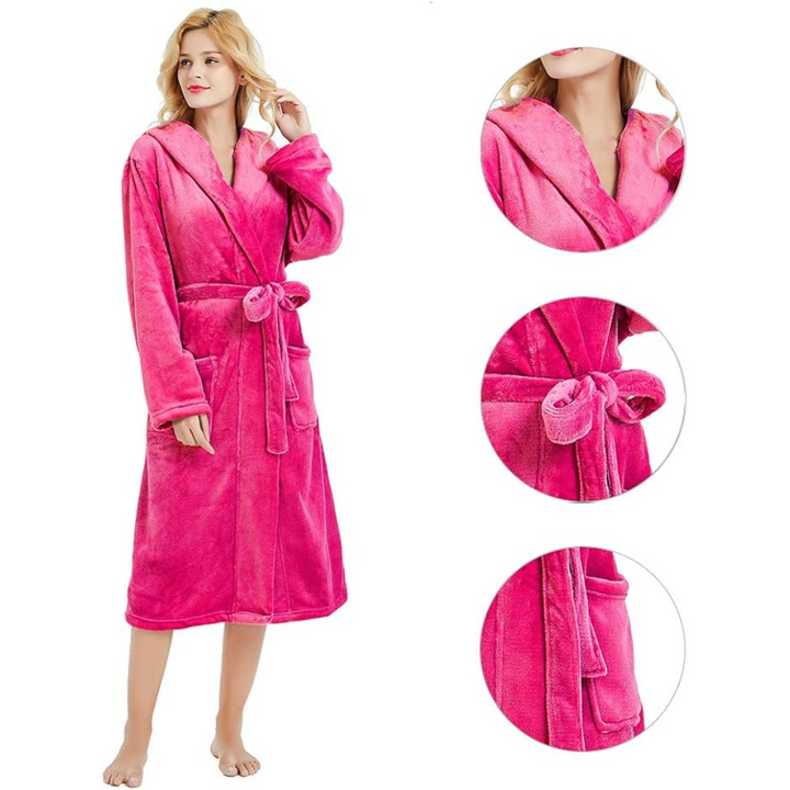 Warme dames fleece badjas Vivianne met capuchon, voor ontspanning.