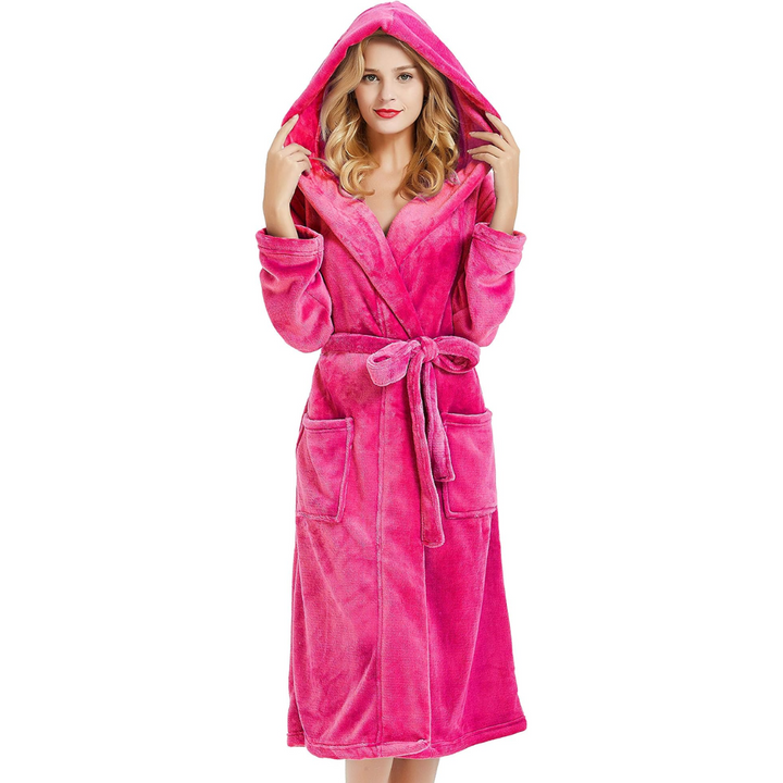 Warme dames badjas met capuchon van fleece, perfecte loungewear.
