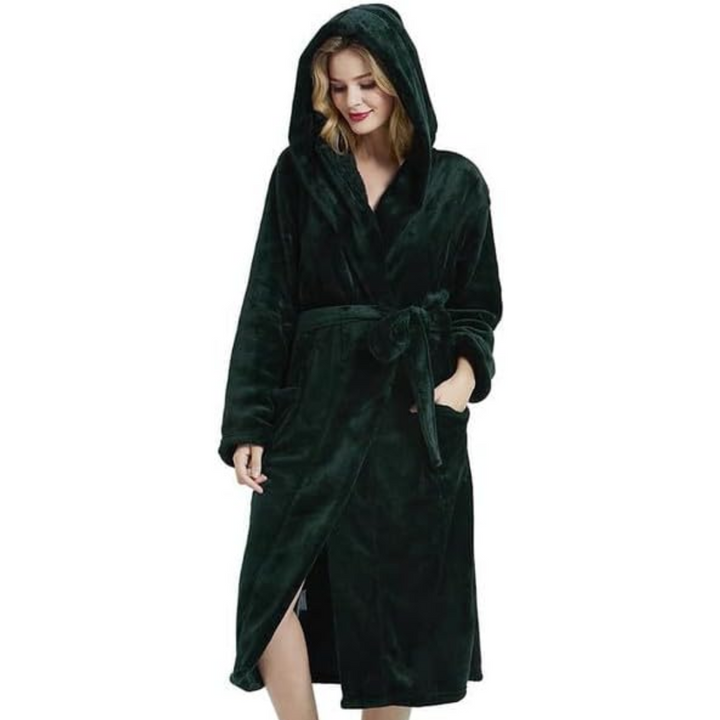 Relax in deze warme dames ochtendjas Vivianne van fleece, met capuchon.