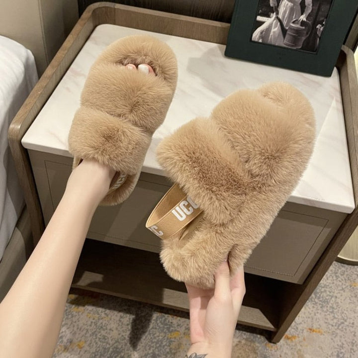 Dames Fluffy Flops™ winter slippers, zacht en warm, ideaal voor binnen en buiten.
