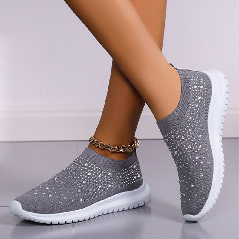 Stijlvolle FreshSneaks™ dames sneakers, modern design, comfortabel en lichtgewicht voor zomerse dagen.