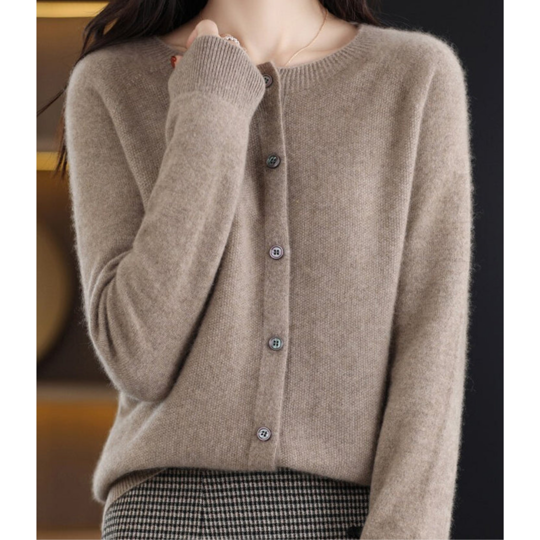 Comfortabel dames gebreid vest, V-hals, elegant en warm voor de moderne vrouw.