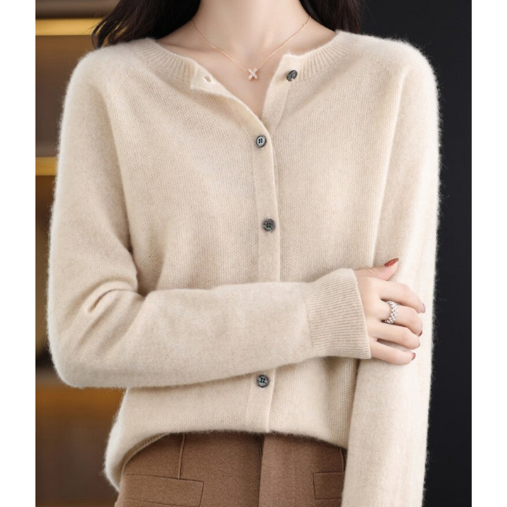 Warm gebreid damesvest met V-hals, de perfecte winterkleding voor comfort en een elegante uitstraling.