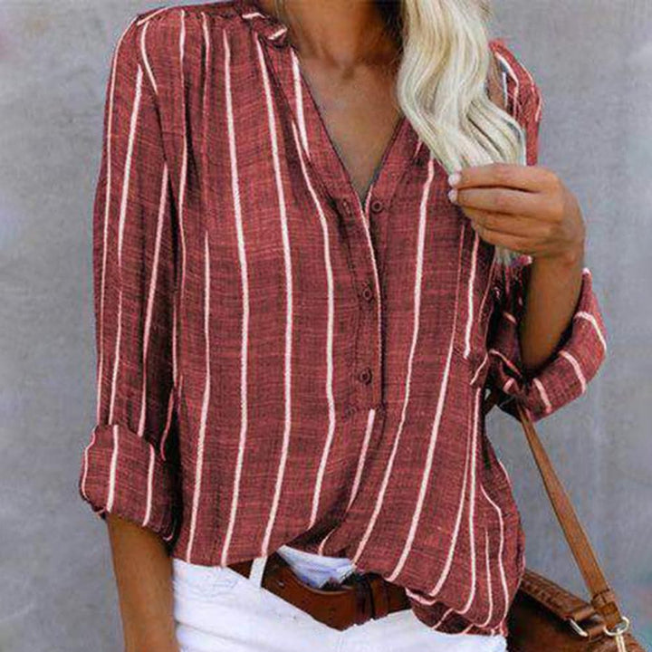 Comfortabele damesblouse met lange mouwen en trendy streepdessin, perfect voor een luchtige, modieuze look.