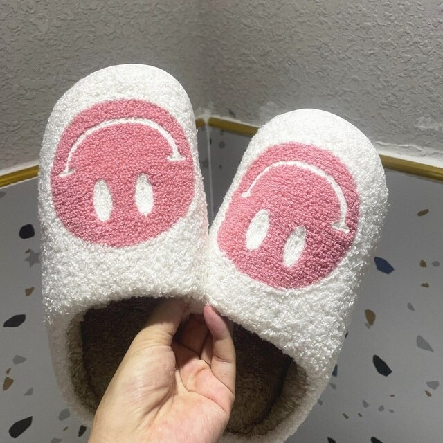 Vrolijke gele glimlach pantoffels voor dames, zacht & warm. Perfect cadeau voor vrouwen. Comfortabel en antislip.