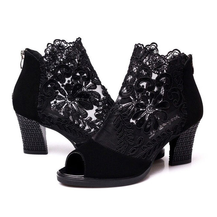 Flower Heels™: comfortabele elegante dames hakken met unieke bloemendetails voor een stijlvolle look.