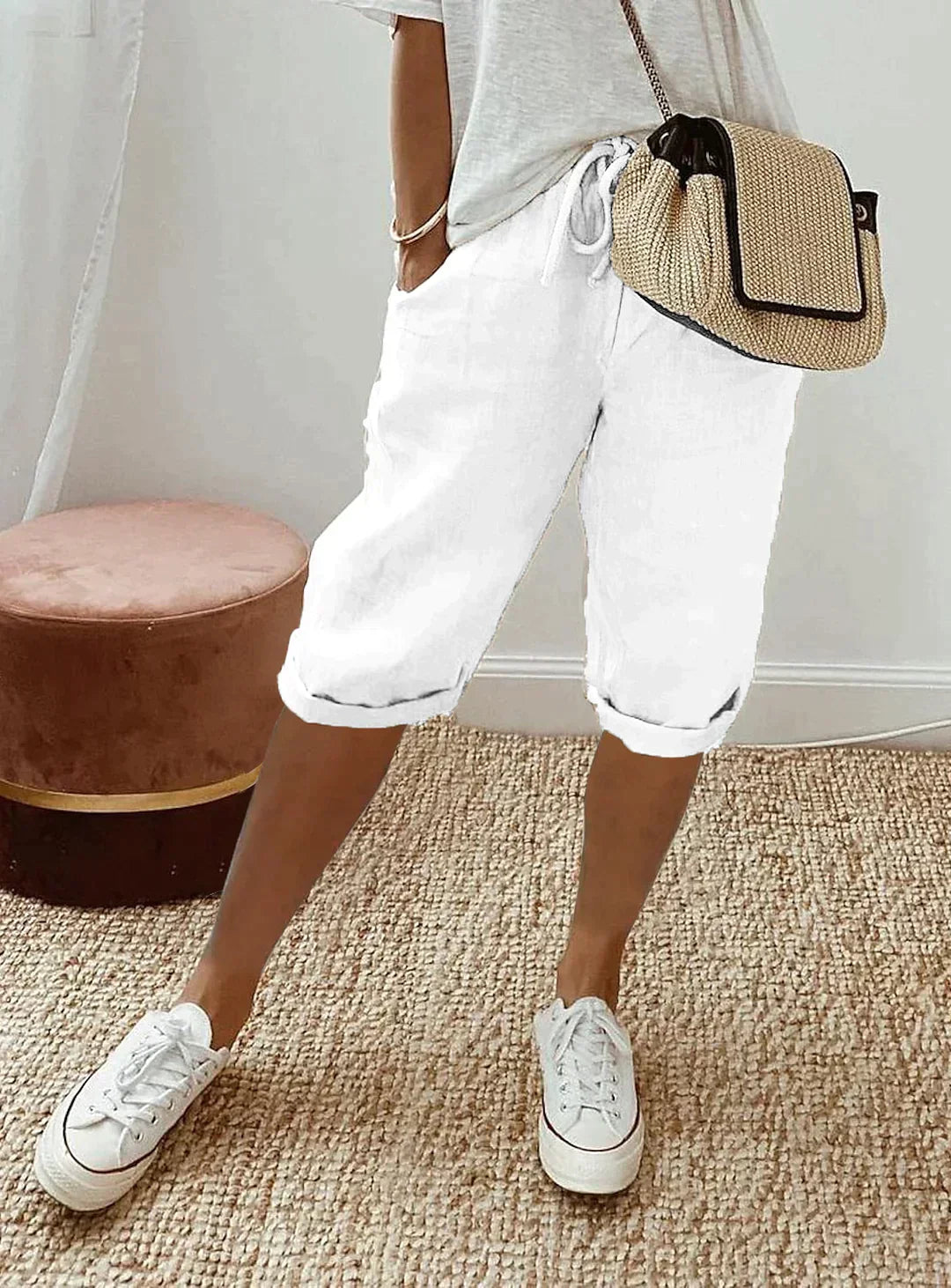 Stijlvolle dames linnen broek, populair voor zomerse casual look of als strandkleding.