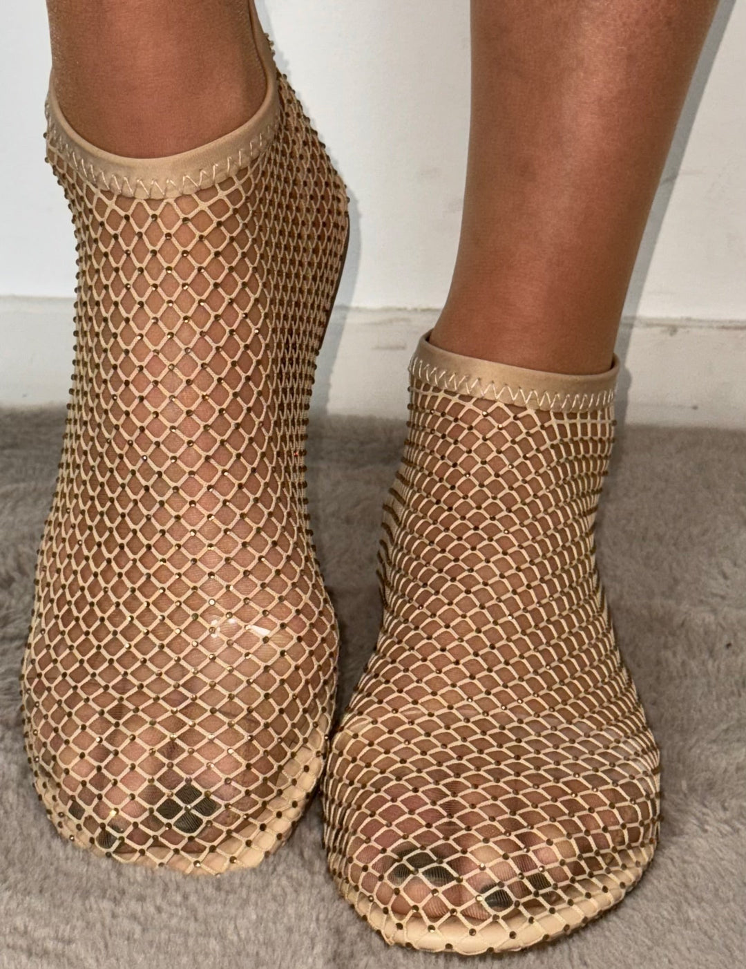 Nude Lyra ballerina's dames, comfortabel en glanzend. Stijlvolle flats, perfect voor werk of vrije tijd.