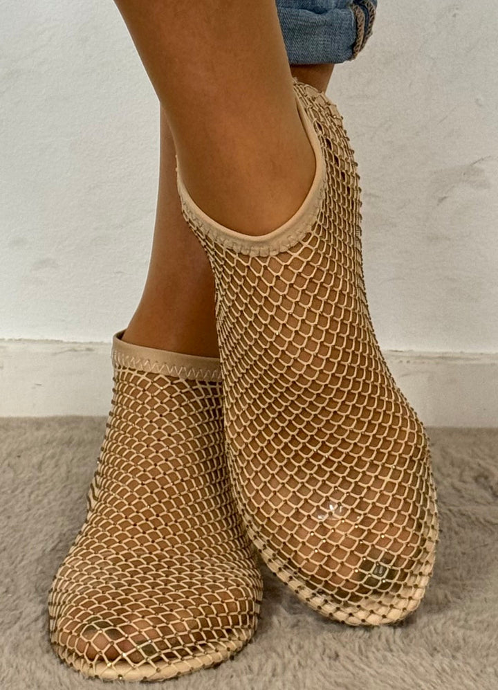 Glanzende Lyra dames ballerina's, een stijlvolle keuze. Comfortabele flats met antislipzool voor een elegante look.