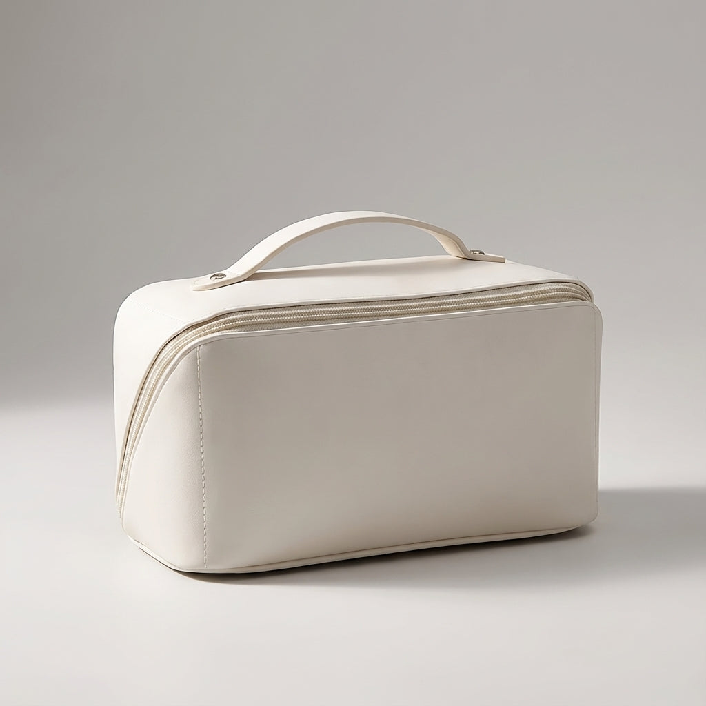 Compact toilettasje voor dames, perfect als beauty organizer. Houdt make-up netjes geordend op reis.