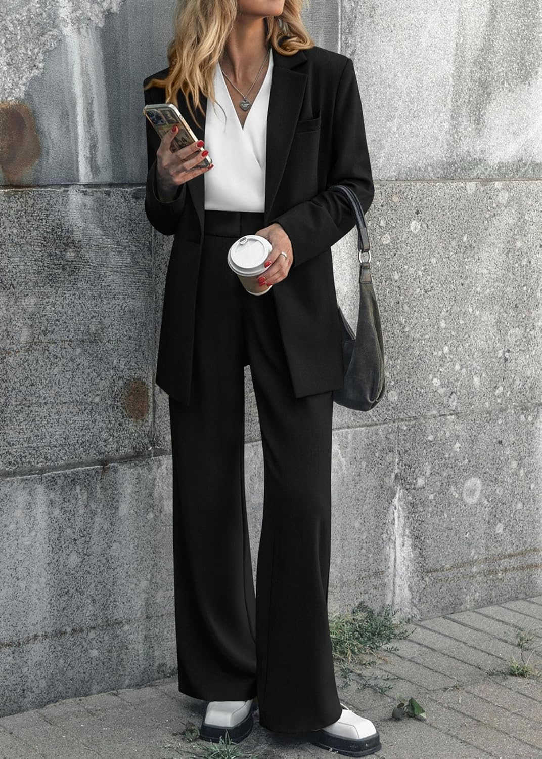 Casual chique dames Mia set. Blazer en pantalon voor een stijlvolle, ontspannen look.