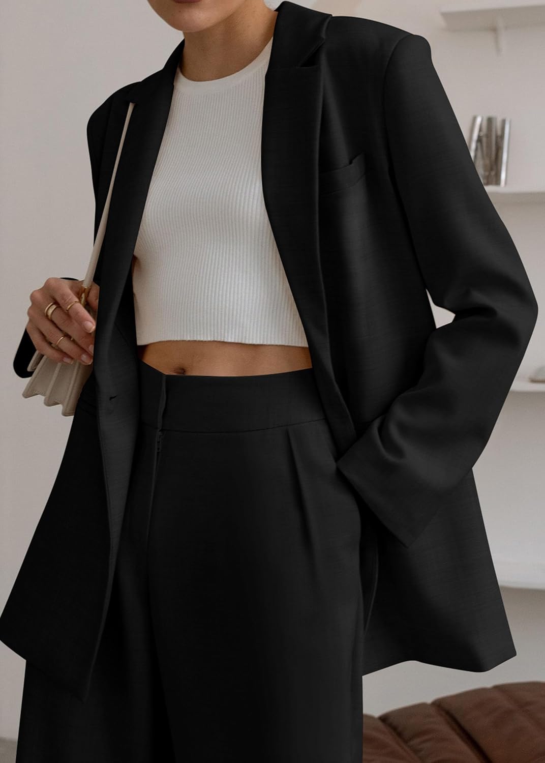 Elegante dames blazer en pantalon set Mia. Geschikt voor zowel formele als informele events.
