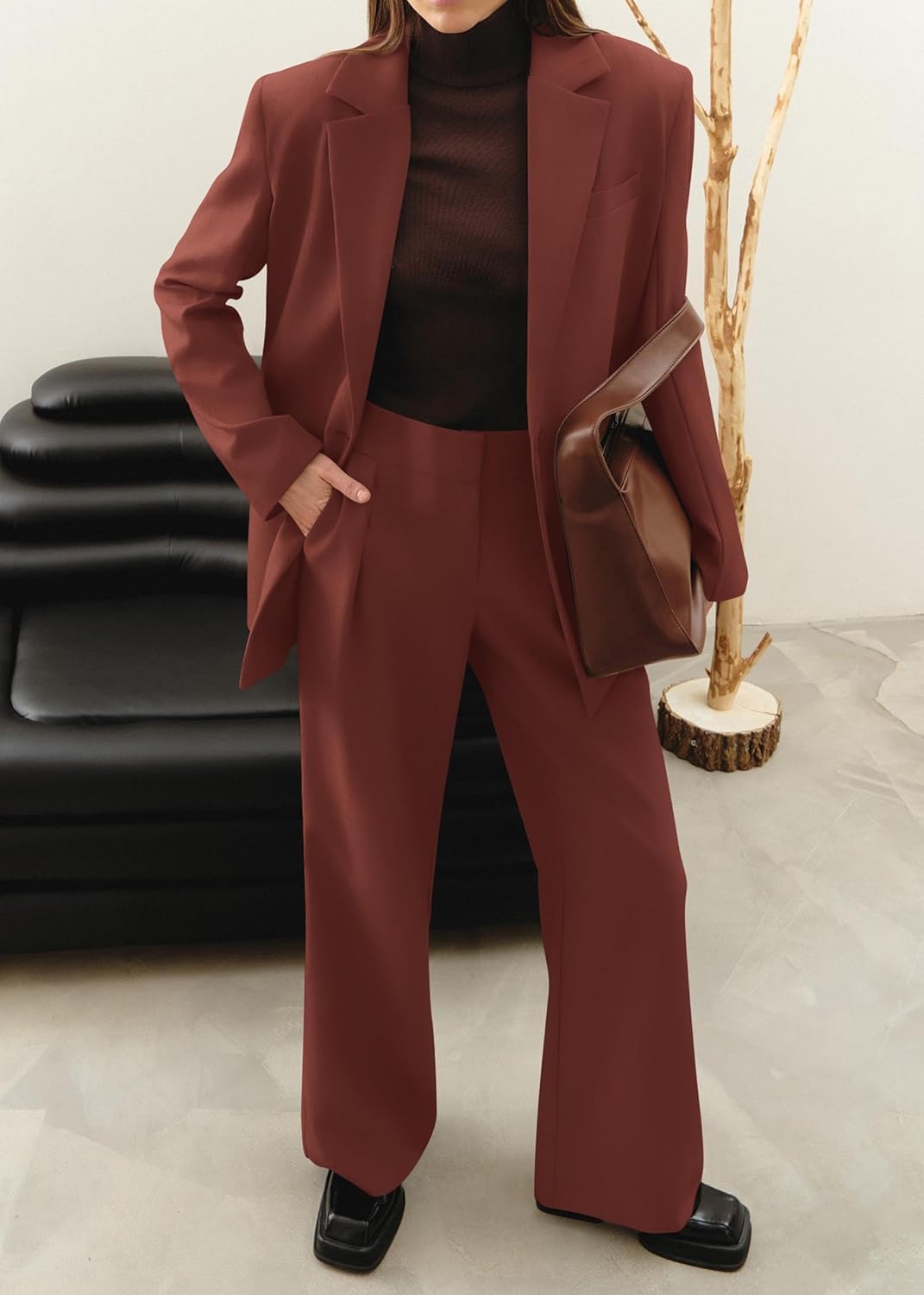 Comfortabele blazer en pantalon set Mia. Veelzijdig voor zakelijke en casual gelegenheden.