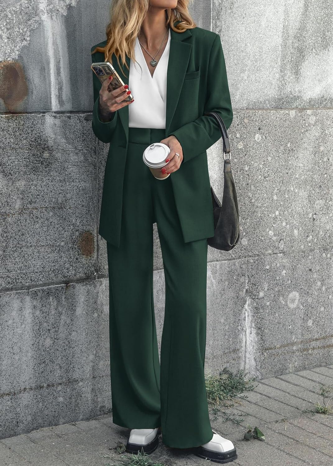 Comfortabele pantalon van de Mia set. Losvallend model, chic en geschikt voor dames.