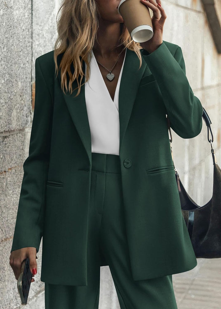 Stijlvolle dames set Mia: veelzijdige blazer en comfortabele pantalon. Chic en modieus.