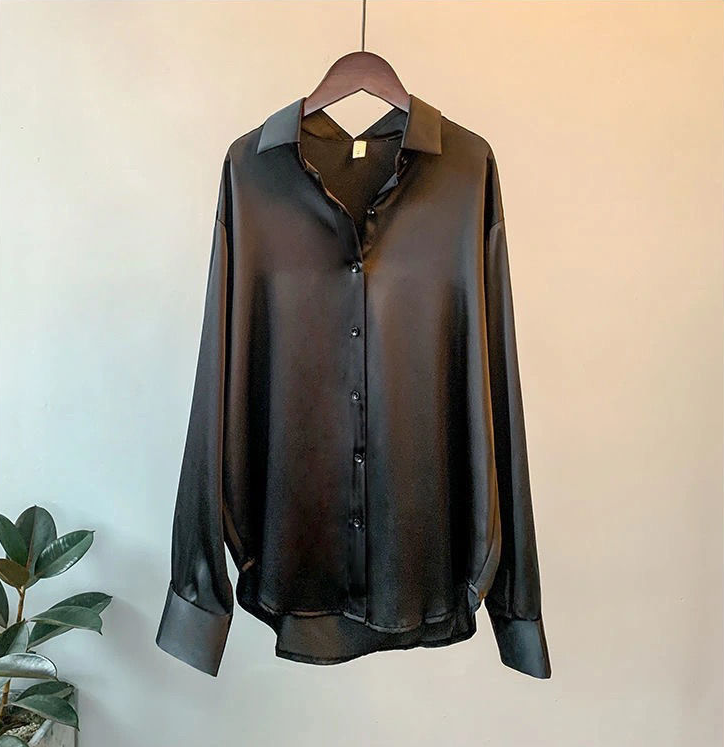 Elegante damesblouse Myra met lange mouwen en een comfortabele losse pasvorm. Een klassieke top voor mode.