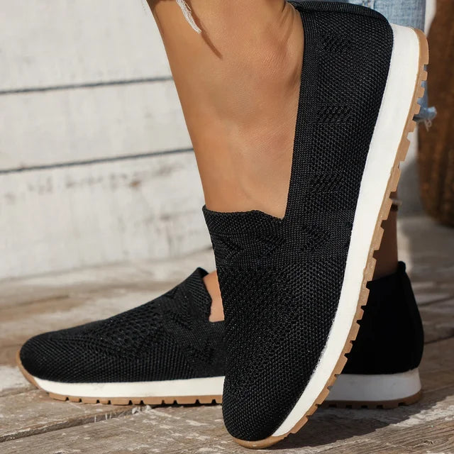 Gemakkelijke slip-on damesschoenen, ademende en antislip instappers voor casual lente/zomer stijl.