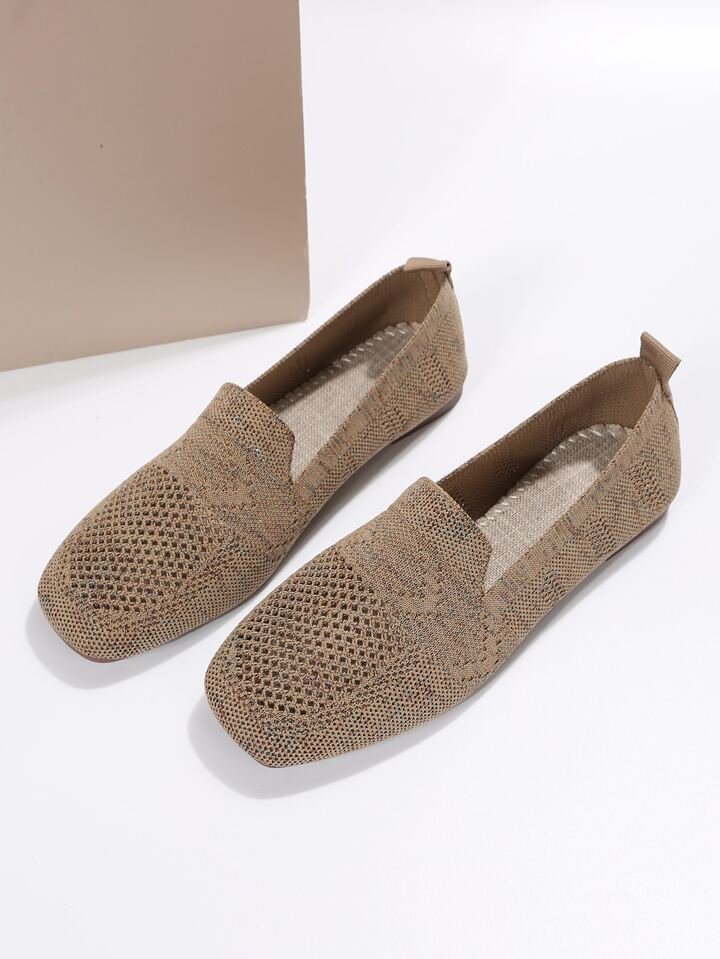 Lichtgewicht orthopedische platte schoenen voor dames, Isabella met antislip functionaliteit.