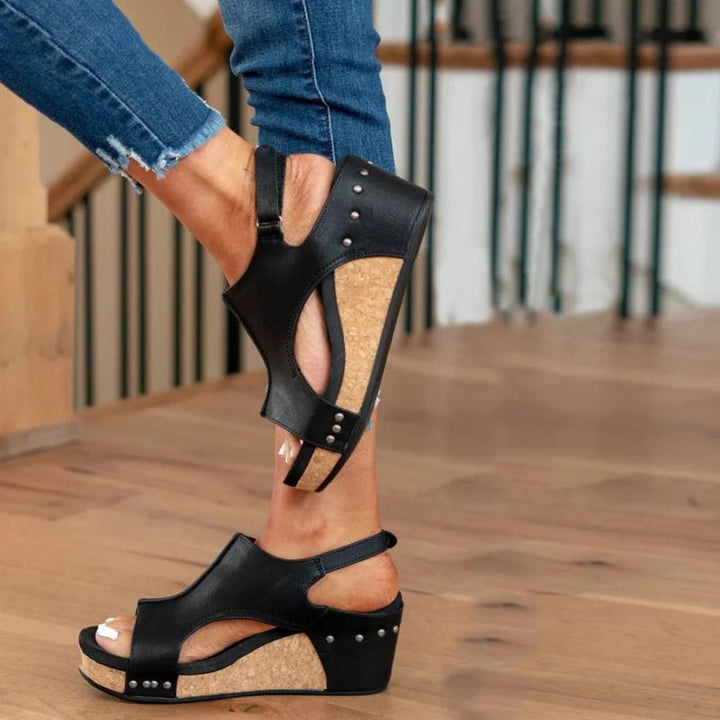Dagelijkse comfortabele dames sandalen, orthopedisch en verstelbaar, perfect voor een actieve en gezonde zomer.