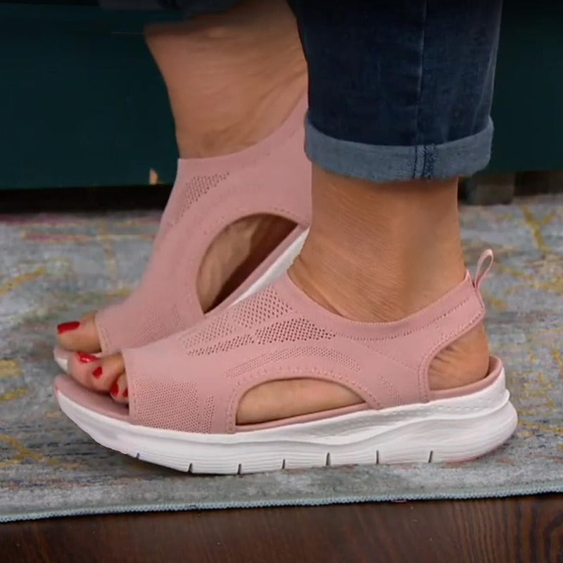Antislip NiceFeet dames sandalen, orthopedisch en stabiel, ideaal voor veilige zomerse wandelingen.