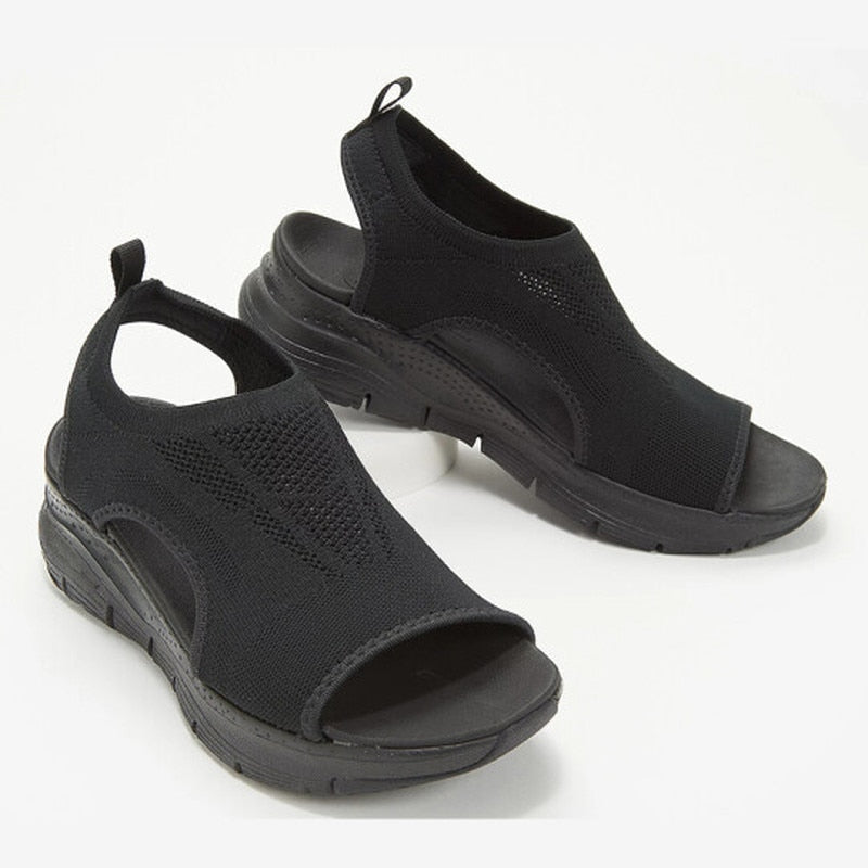 Veelzijdige NiceFeet dames sandalen, lichtgewicht orthopedisch ontwerp met antislip zool voor de zomer.