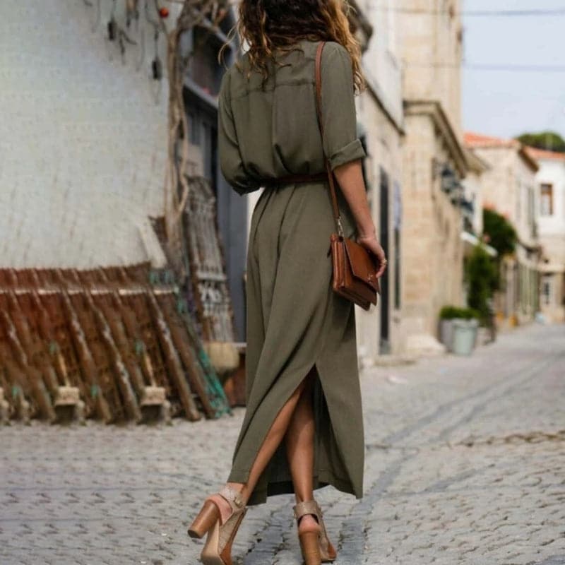 Zakelijke dames midijurk met riem, een chique overhemdjurk die zowel elegant als comfortabel is.