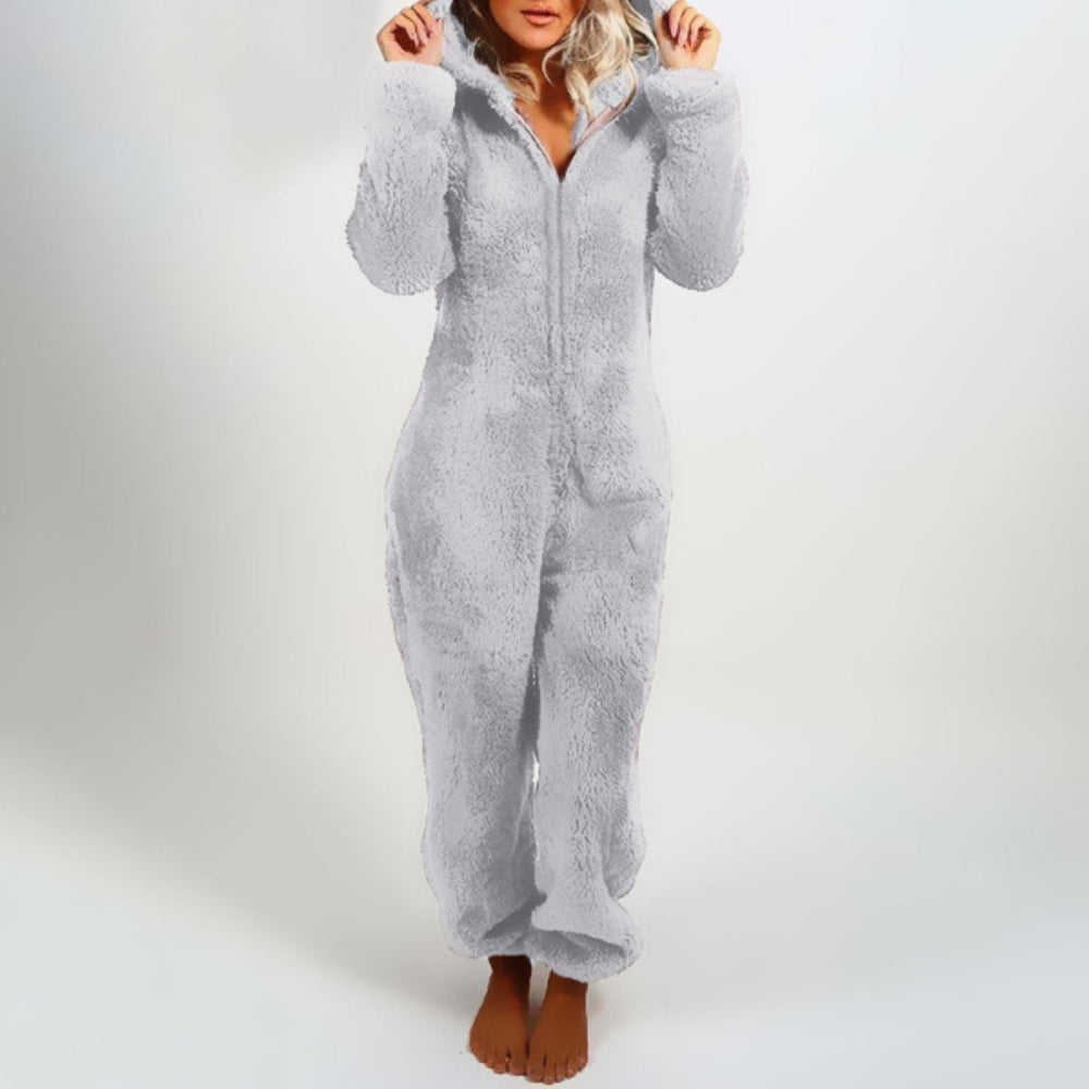 Gezellige dames onesie Harper van zacht pluche, perfect als warm huispak of loungekleding.