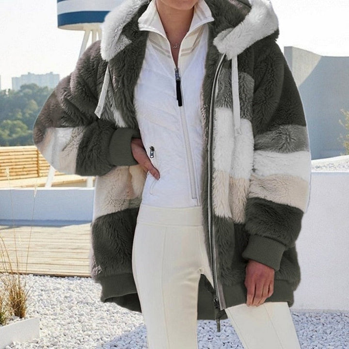 Dames pluche vest met capuchon in pastelkleur; zacht, warm en modieus.