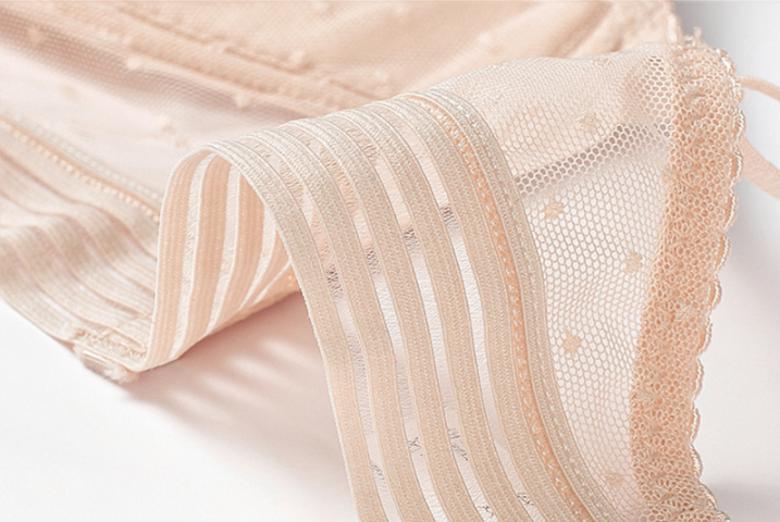 Dames onzichtbare BH met diepe V, rugloos ontwerp voor een sexy look onder jurken en blouses.