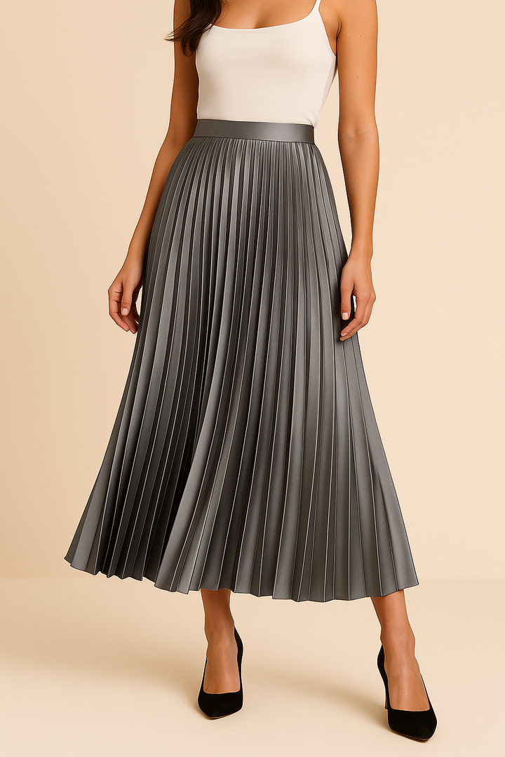 Modieuze dames plissérok met fijne satijnen plooien en hoge taille. Veelzijdig en elegant.