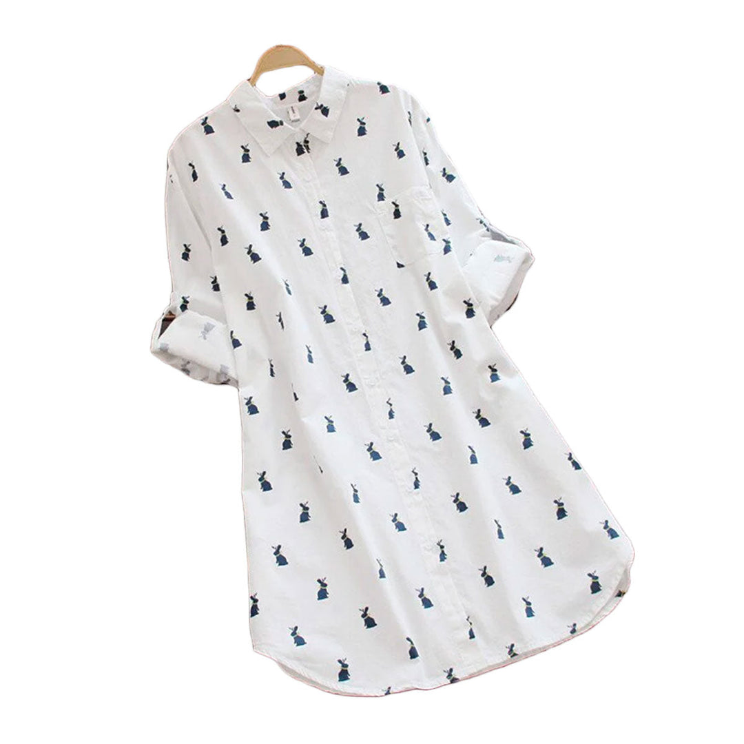 Vrolijke casual shirtjurk voor dames met unieke konijnenprint en klassieke reverskraag. Ideaal voor vrije tijd.