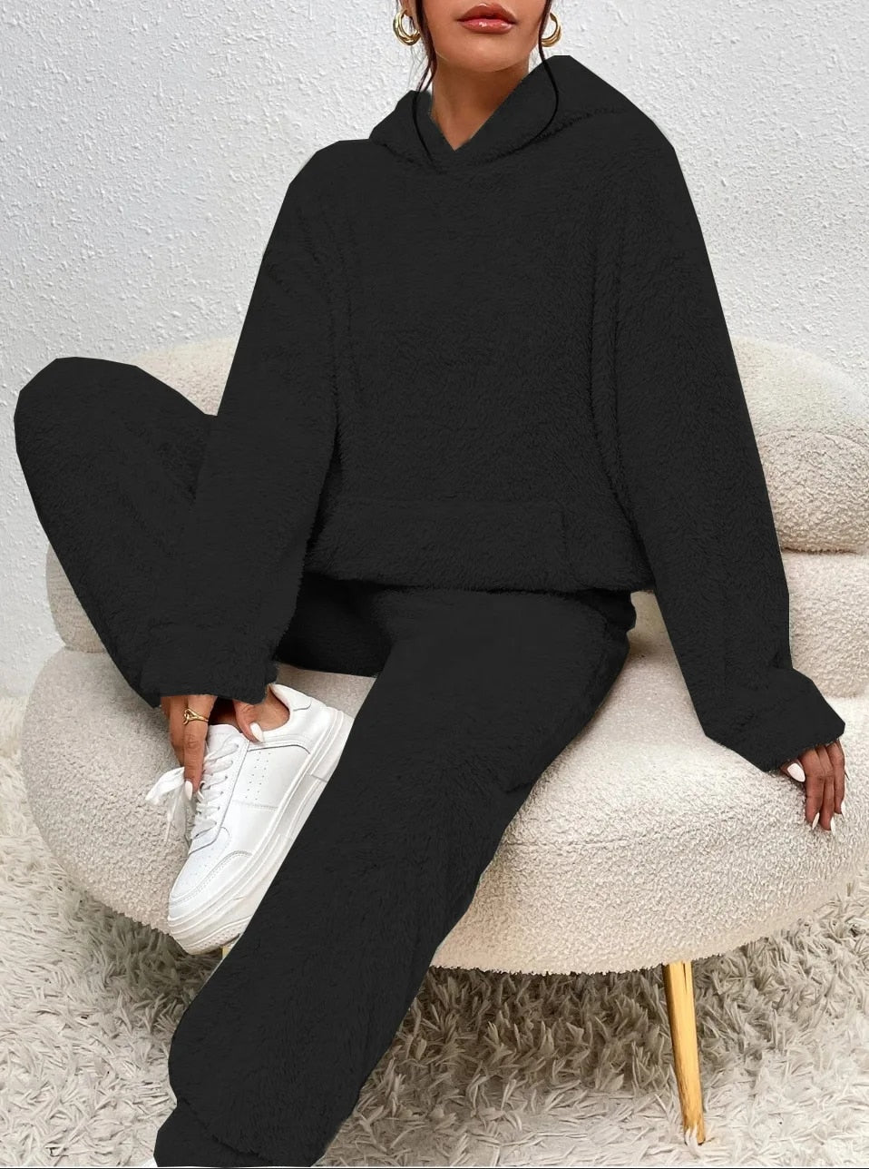 Dames winter huispak, cozy teddy materiaal en praktische capuchon.