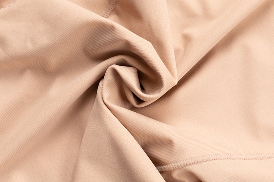 Comfortabele TopShaper™ dames shapewear bodysuit, ontworpen om zelfvertrouwen en een perfecte contour te bieden.