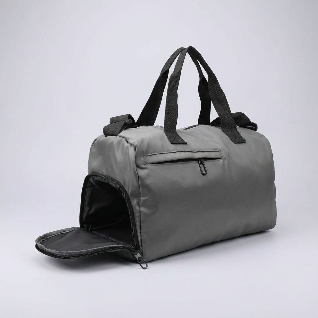Georganiseerde dames duffel tas met handig geïntegreerd schoenvak, perfect voor sport of weekendtrip.