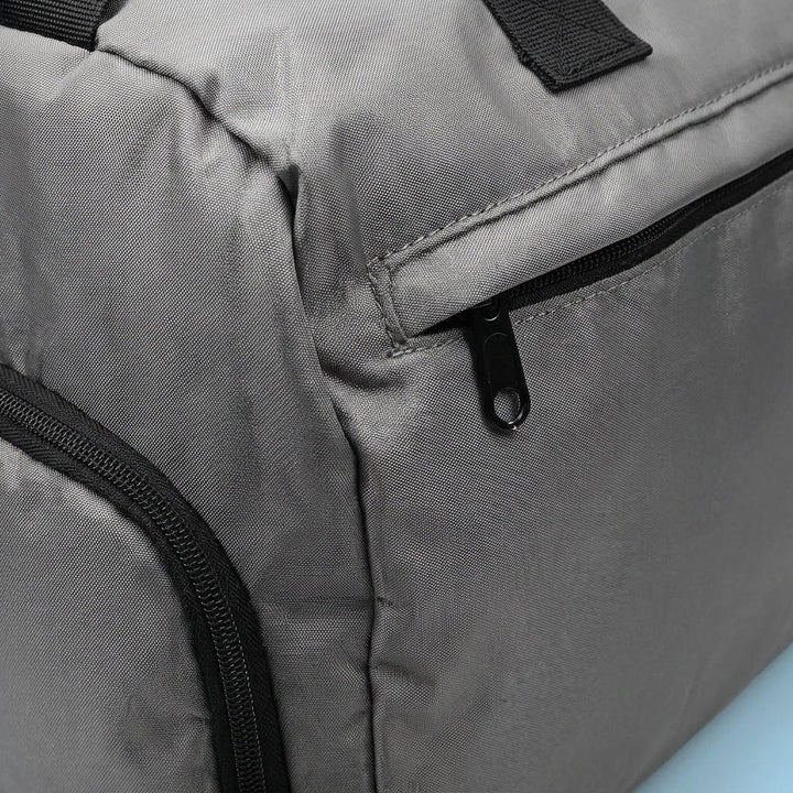 Duurzame waterdichte nylon TrailGrip duffel tas voor dames, met ruim hoofdvak en schoenvak.
