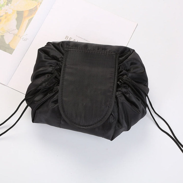 Elegante dames reistas met trekkoord, perfecte draagbare organizer voor beauty on-the-go.