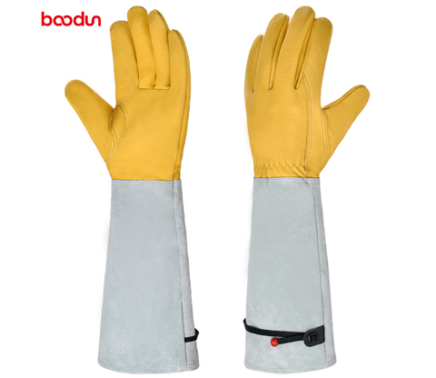 Ademende en doornenbestendige tuinhandschoenen voor dames, ideaal voor elk weertype tijdens tuinieren.