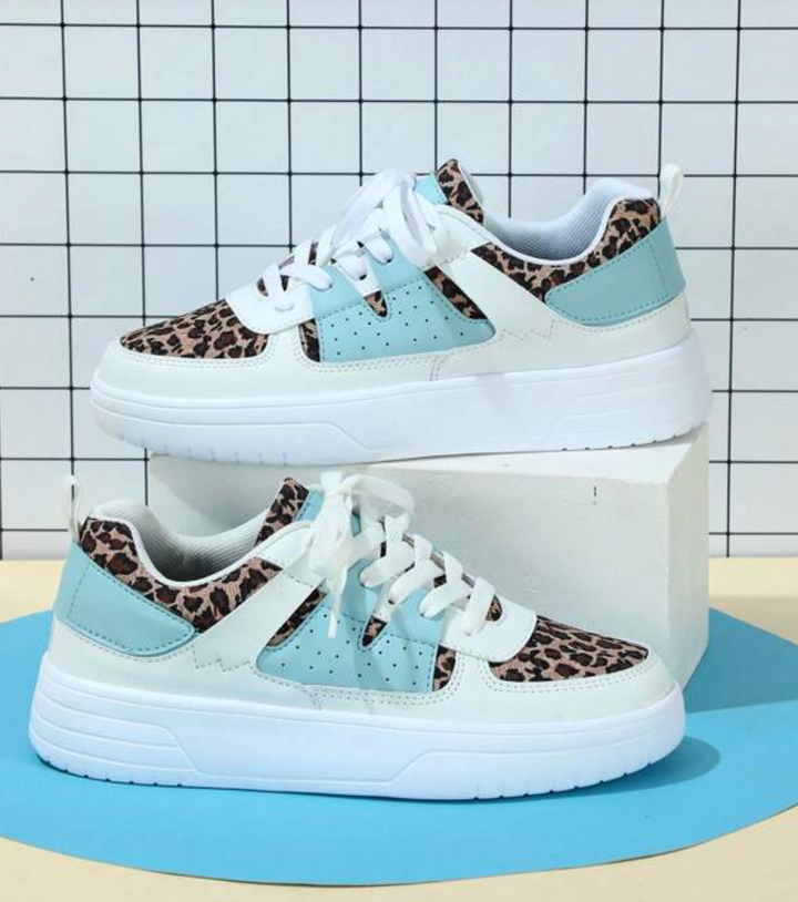 Sportieve Valeen dames sneakers; de perfecte keuze voor comfortabel lopen en dagelijks gebruik.
